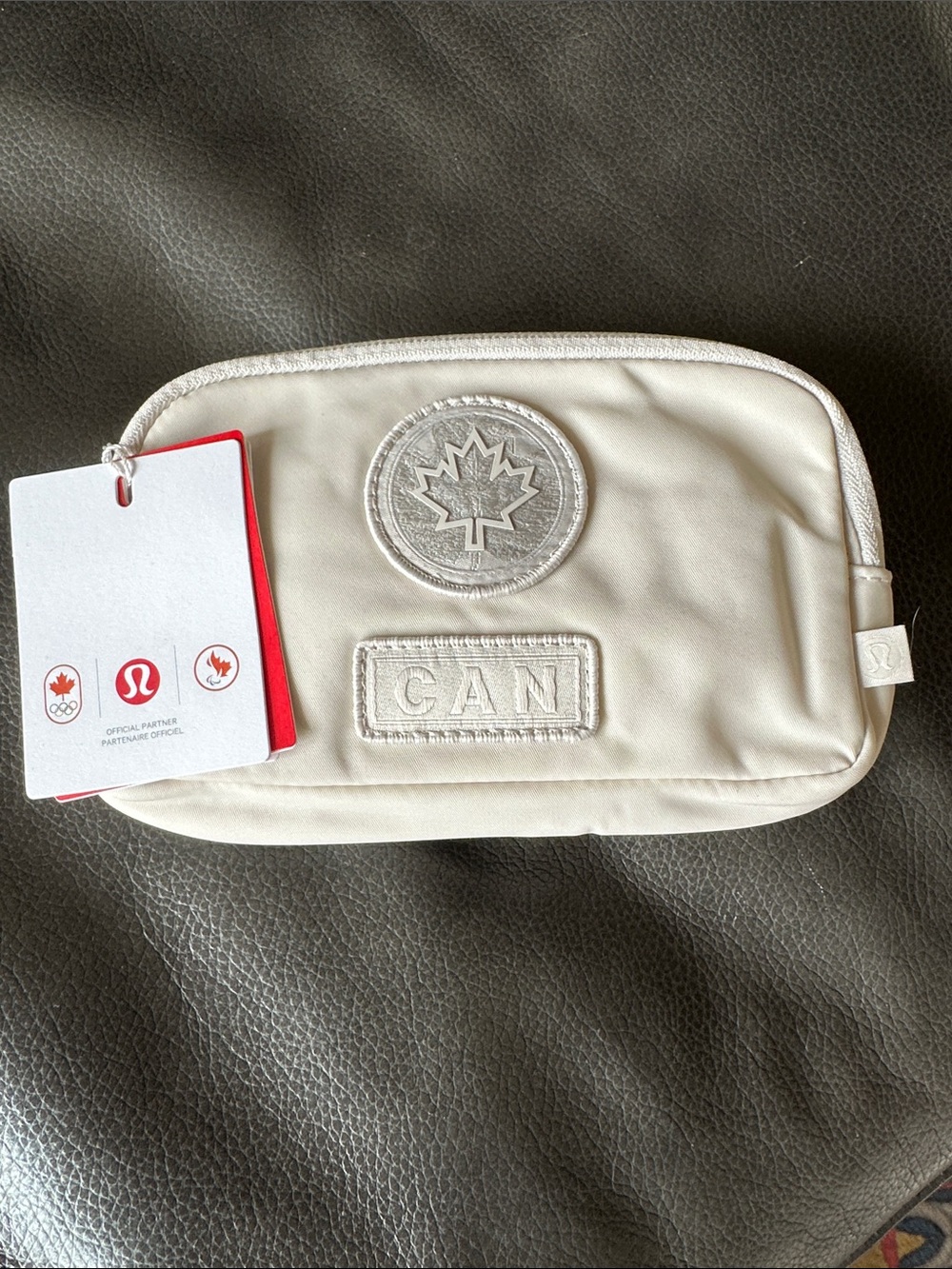 🌻HP!🌻 NWT RARE Lululemon Future Legacy Mini Belt Bag Team CAN in Off-White .7L